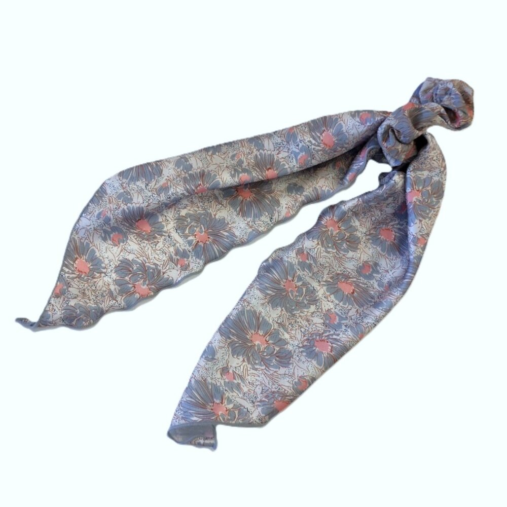 Anthropologie Hair Scarf Scrunchie Gray Pink Floral Pattern